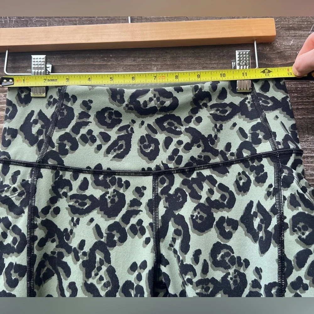 Aerie & Victoria’s Secret Sport Workout Set Sage Green Leopard Print Pockets - Picture 15 of 16